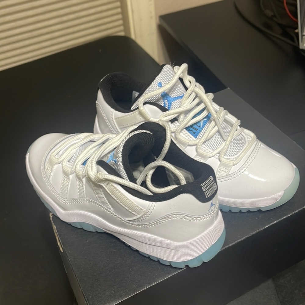 Jordan 11 Retros Low Size 12 Child